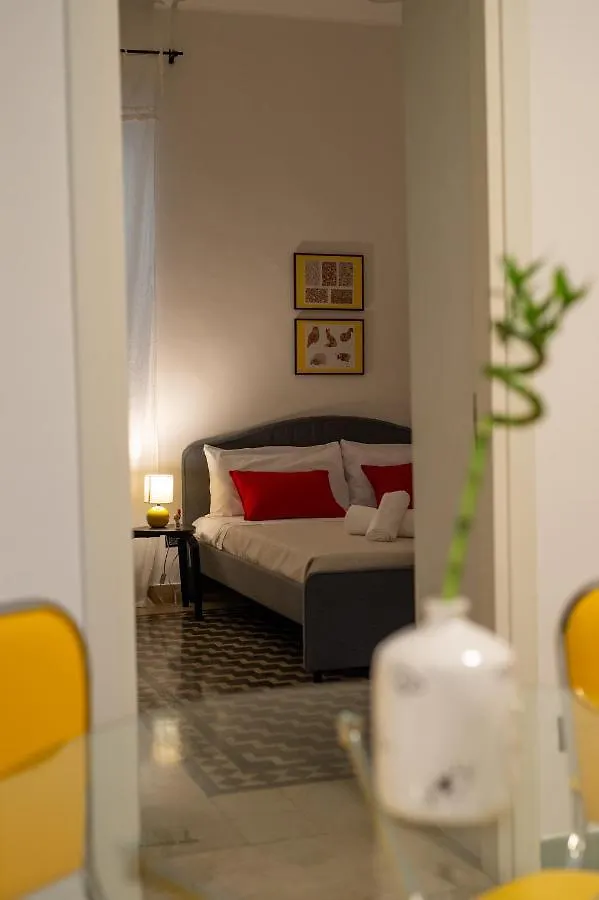 Apartament A Casa Di Anna - Charming House With Courtyard Bari Włochy