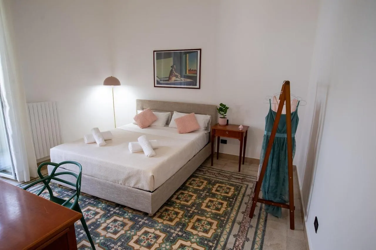 Apartament A Casa Di Anna - Charming House With Courtyard Bari