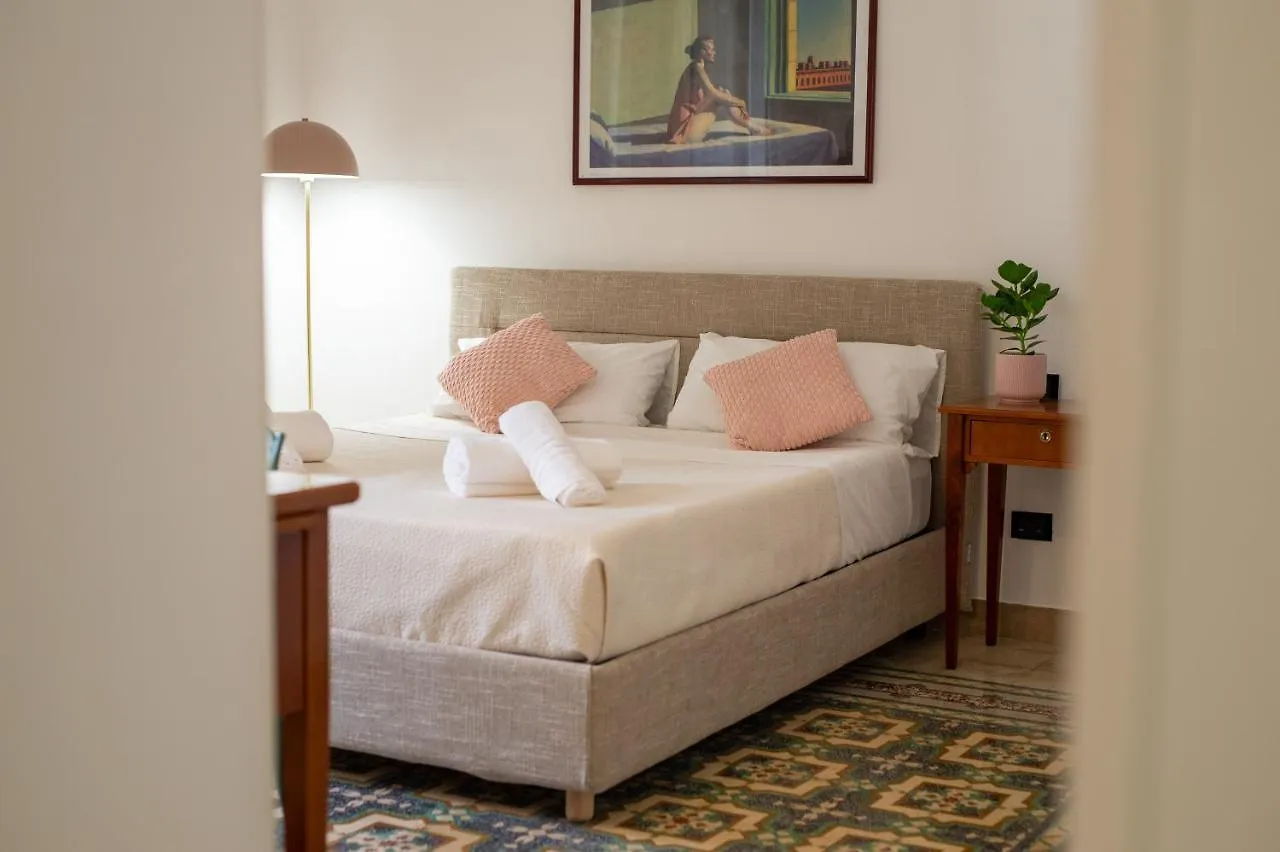 A Casa Di Anna - Charming House With Courtyard Apartment Bari
