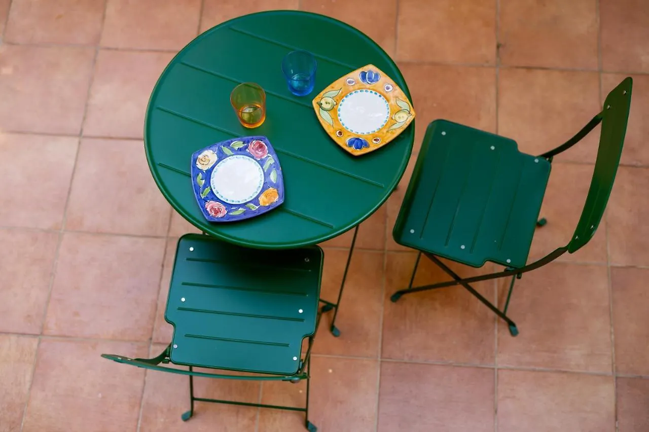 Apartament A Casa Di Anna - Charming House With Courtyard Bari