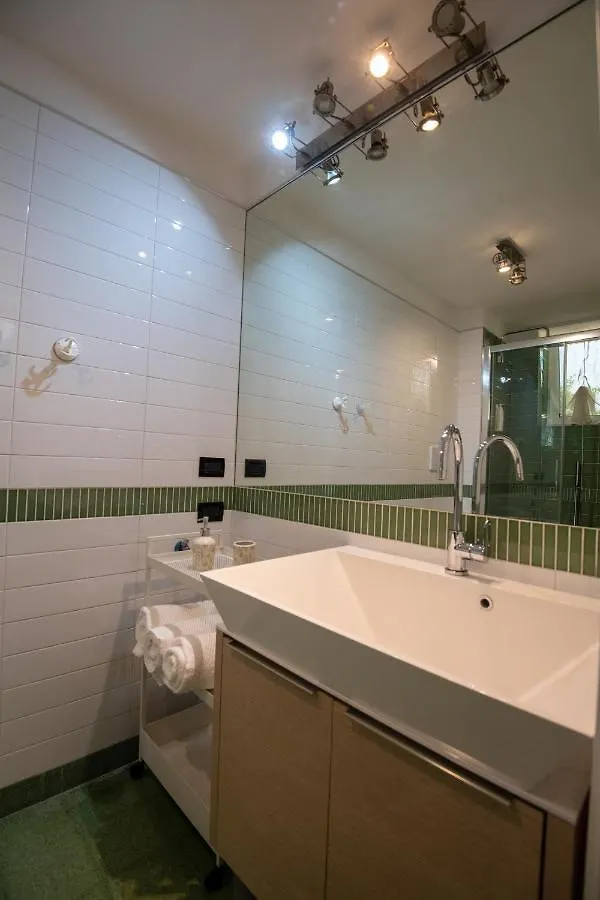 Apartament A Casa Di Anna - Charming House With Courtyard Bari
